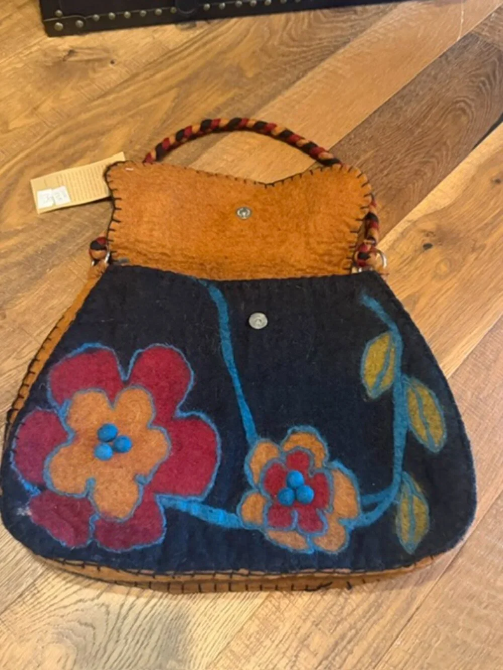 Rising Tide 100% Wool Felt Floral Shoulder Bag Handmade Nepal Boho NWT